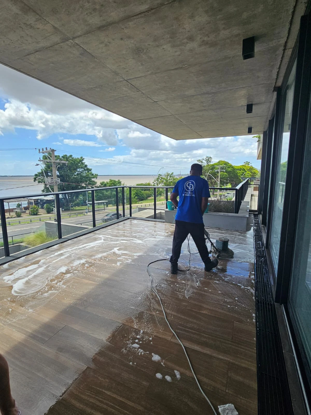 Limpeza de áreas externas